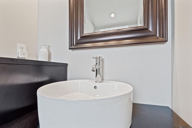 18468 Lake Harbor Ln, Prairieville, LA 70769