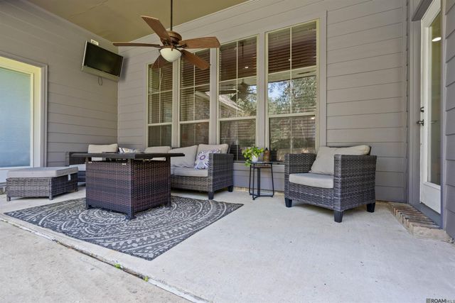 18468 Lake Harbor Ln, Prairieville, LA 70769