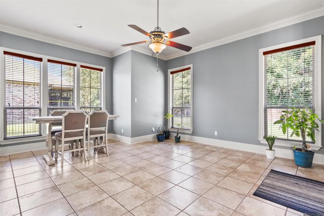 18468 Lake Harbor Ln, Prairieville, LA 70769