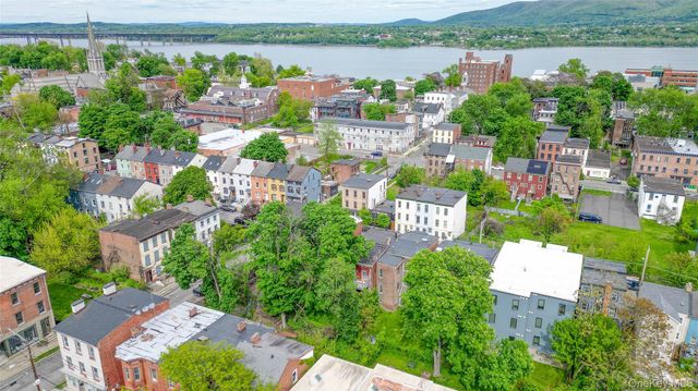 52 Lander Street, Newburgh, NY 12550