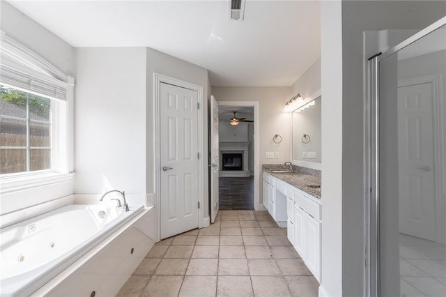 600 SE Cornell Street, Bentonville, AR 72712