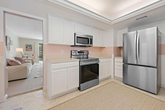18480 SE WOOD HAVEN J, Jupiter, FL 33469