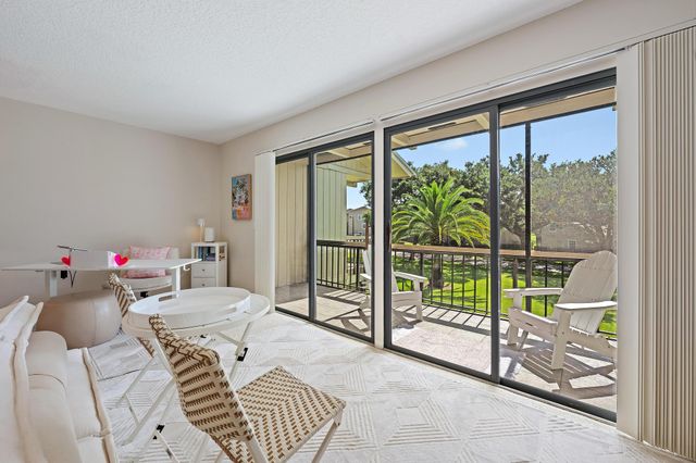 18480 SE WOOD HAVEN J, Jupiter, FL 33469