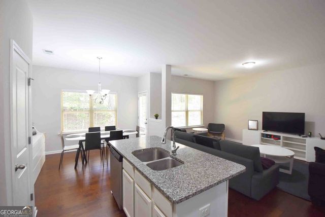 127 Seabreeze Court, Newnan, GA 30265