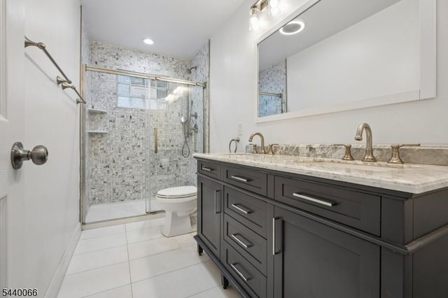 639 Myrtle Ave, Garwood Boro, NJ 07027
