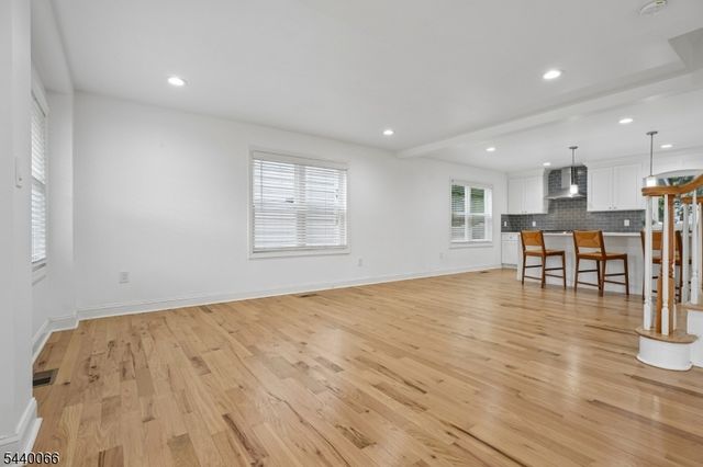 639 Myrtle Ave, Garwood Boro, NJ 07027