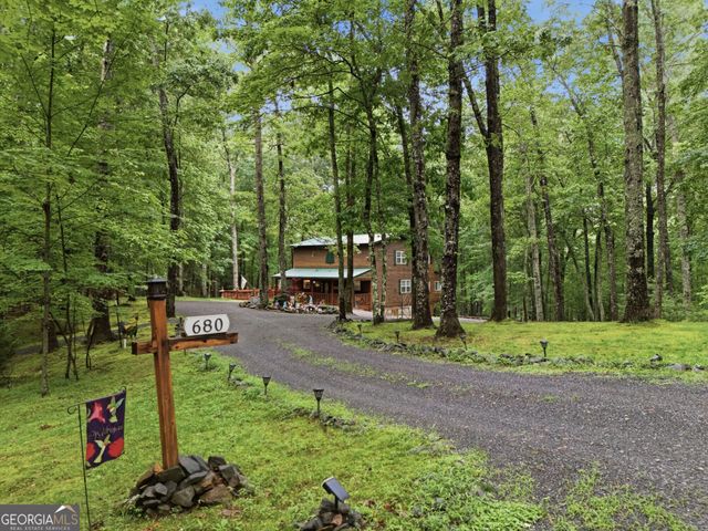 680 Hawthorne Lane, Murphy, NC 28906
