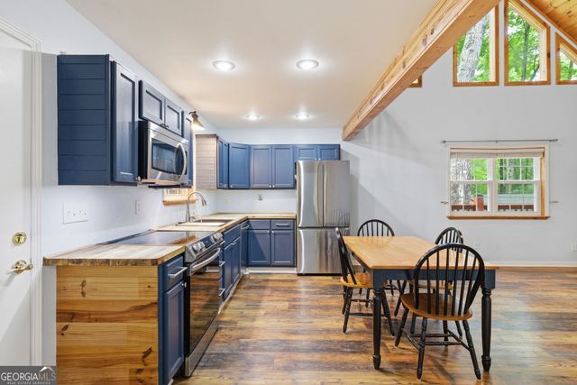 680 Hawthorne Lane, Murphy, NC 28906