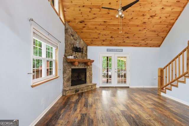 680 Hawthorne Lane, Murphy, NC 28906