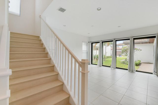 13351 Machiavelli Way, Palm Beach Gardens, FL 33418