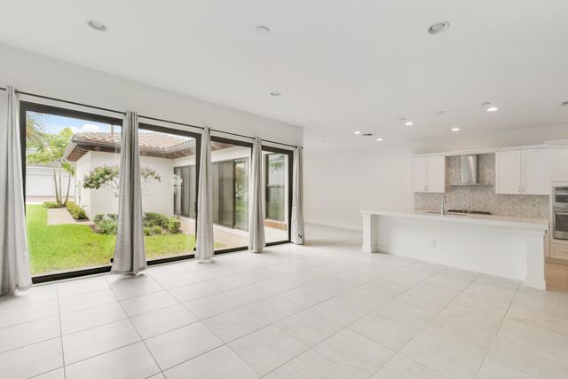 13351 Machiavelli Way, Palm Beach Gardens, FL 33418