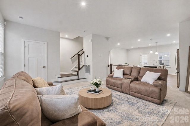 1305 Newell Towns Lane, Charlotte, NC 28262