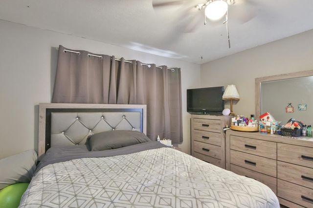 6903 Gary Avenue, Lubbock, TX 79413