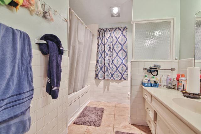 6903 Gary Avenue, Lubbock, TX 79413