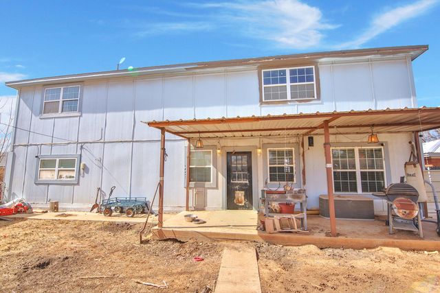 6903 Gary Avenue, Lubbock, TX 79413