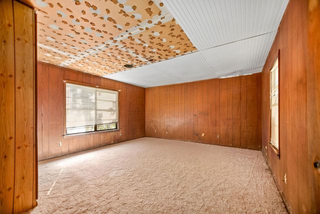 109 Tommy Drive, Port Lavaca, TX 77979