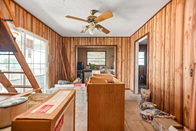 109 Tommy Drive, Port Lavaca, TX 77979