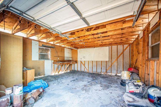 109 Tommy Drive, Port Lavaca, TX 77979