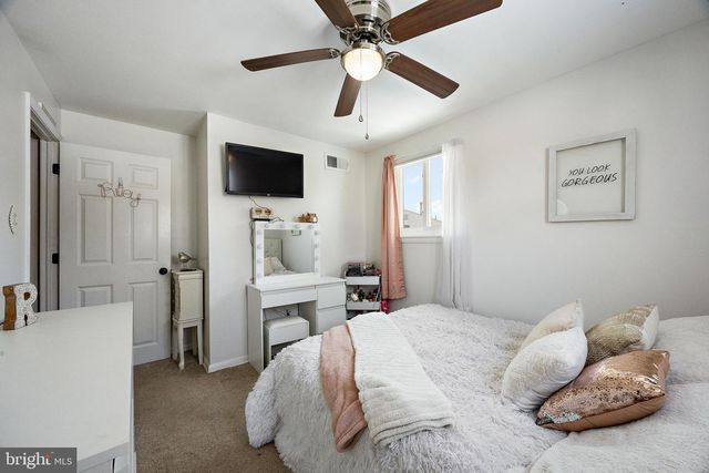 301 ORINDA DR, Wilmington, DE 19804