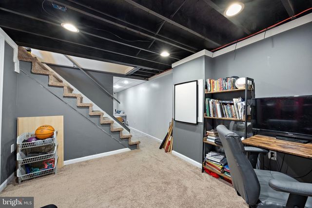 301 ORINDA DR, Wilmington, DE 19804