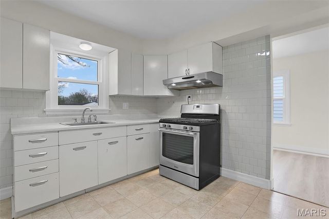 11125 Pine Forest Drive, St Louis, MO 63126