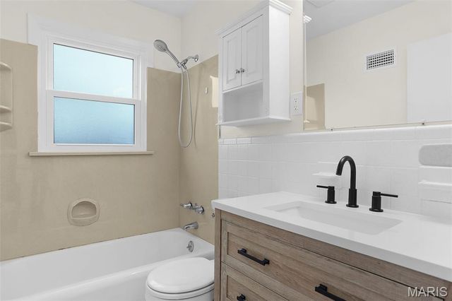 11125 Pine Forest Drive, St Louis, MO 63126