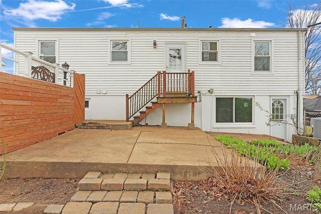 11125 Pine Forest Drive, St Louis, MO 63126