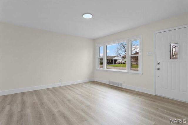 11125 Pine Forest Drive, St Louis, MO 63126