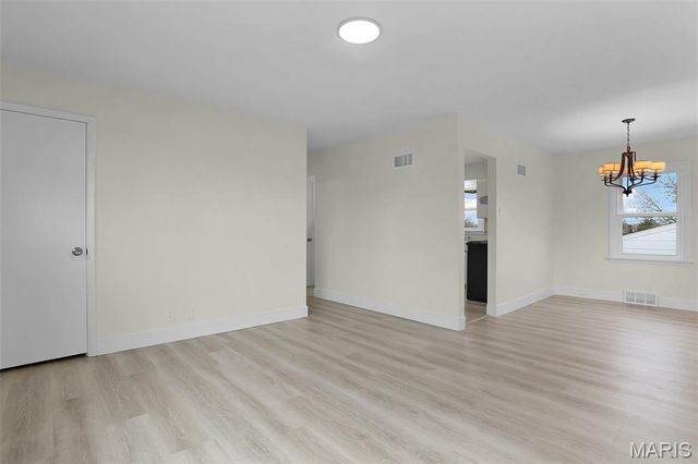 11125 Pine Forest Drive, St Louis, MO 63126