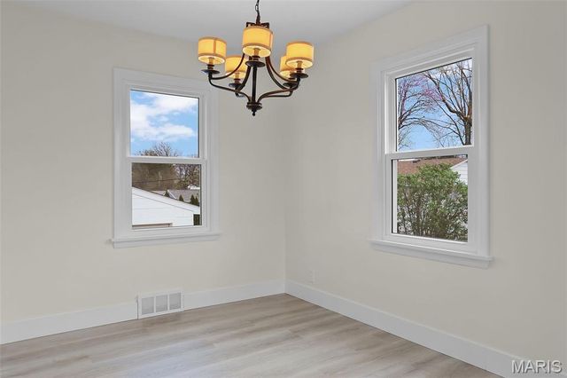 11125 Pine Forest Drive, St Louis, MO 63126