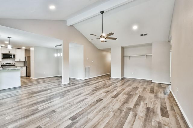 6103 Fallengate Drive, Spring, TX 77373