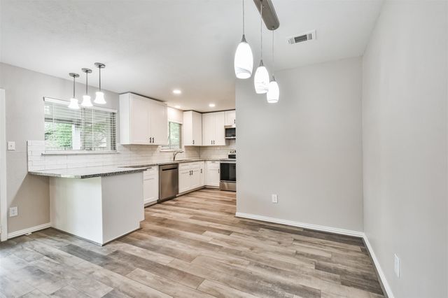 6103 Fallengate Drive, Spring, TX 77373