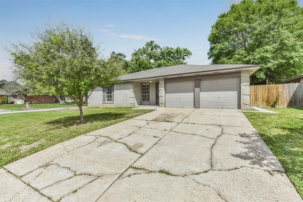 6103 Fallengate Drive, Spring, TX 77373