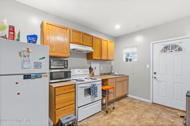 628 Davies Ave, Louisville, KY 40208