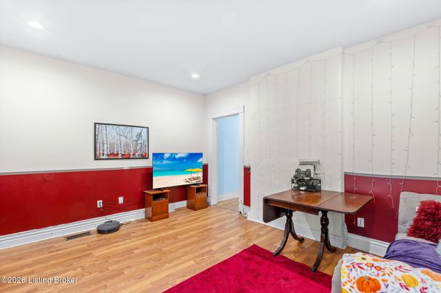 628 Davies Ave, Louisville, KY 40208