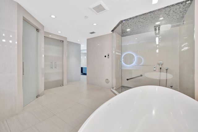 2100 N Ocean Boulevard 16e, Fort Lauderdale, FL 33305