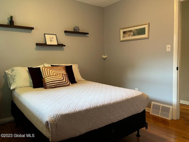 132 Jefferson Street, Saratoga Springs, NY 12866