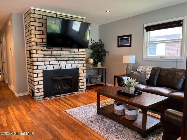 132 Jefferson Street, Saratoga Springs, NY 12866