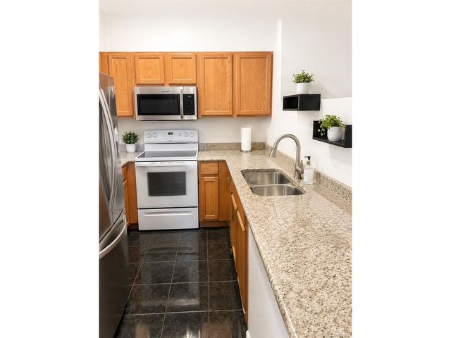 18425 E Flora Drive D, Aurora, CO 80013