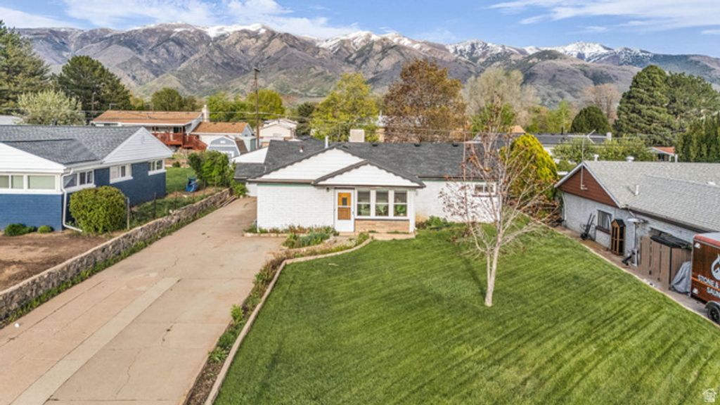 578 VALERIA DR, Layton, UT 84041