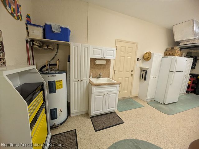 9 Somerset Lane, Lake Placid, FL 33852