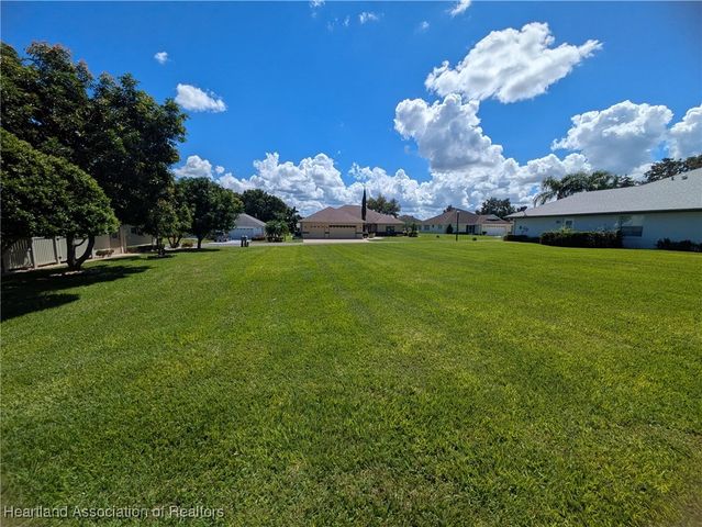 9 Somerset Lane, Lake Placid, FL 33852