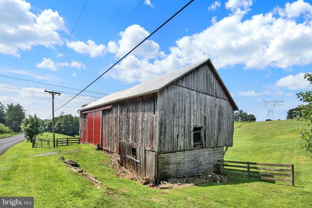 4928 GRAVE RUN RD, Manchester, MD 21102
