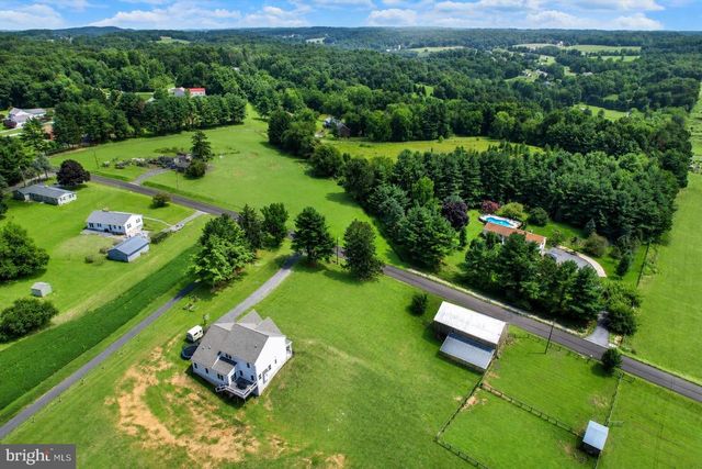4928 GRAVE RUN RD, Manchester, MD 21102