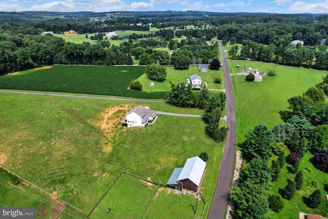 4928 GRAVE RUN RD, Manchester, MD 21102