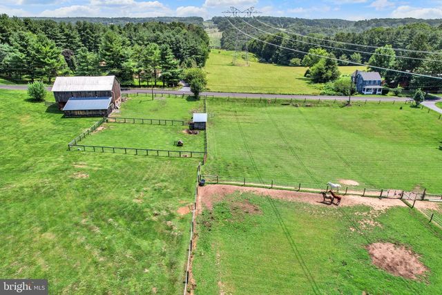 4928 GRAVE RUN RD, Manchester, MD 21102