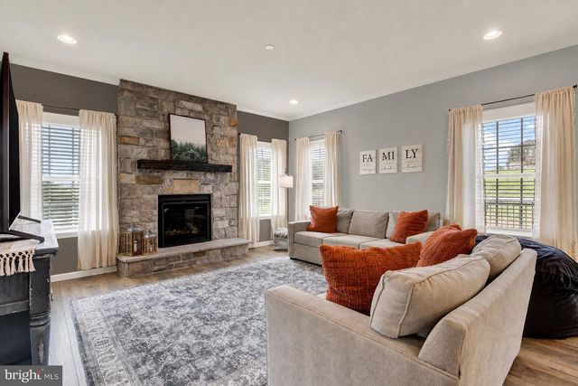 4928 GRAVE RUN RD, Manchester, MD 21102