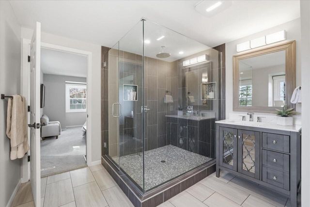 3695 Mary Cliff LANE, Brookfield, WI 53005