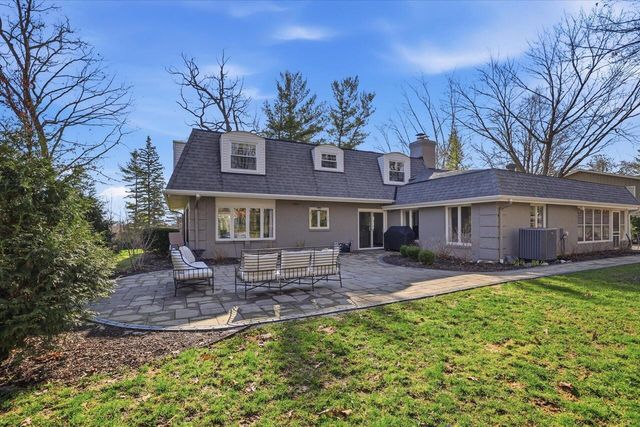 3695 Mary Cliff LANE, Brookfield, WI 53005