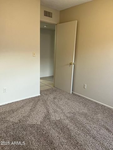 6010 W AUGUSTA Avenue, Glendale, AZ 85301